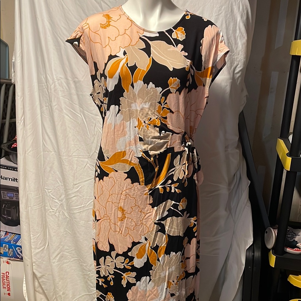 Liz Claiborne Pink and Black Dolman Sleeve Sheath Dress
